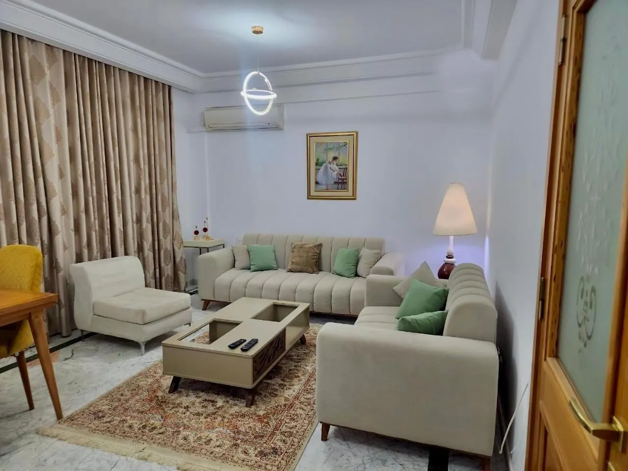 Salon Et 3 Chambres Meublees Au Jardin De Carthage Sidi Daoud 0*,