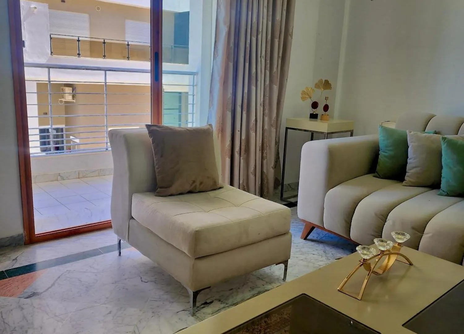 Salon Et 3 Chambres Meublees Au Jardin De Carthage Sidi Daoud Tunisia