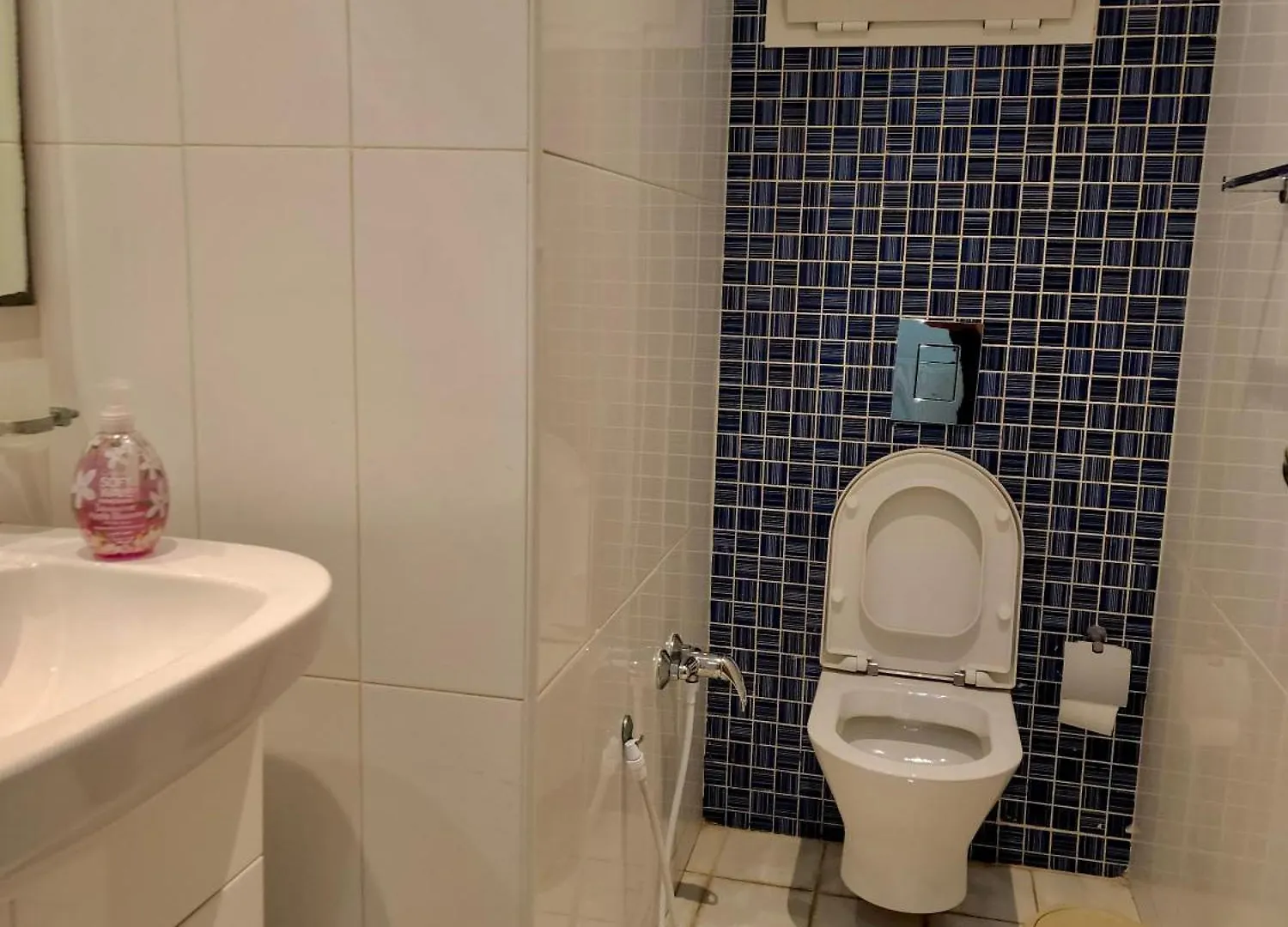 Salon Et 3 Chambres Meublees Au Jardin De Carthage Sidi Daoud 0*,  Tunisia